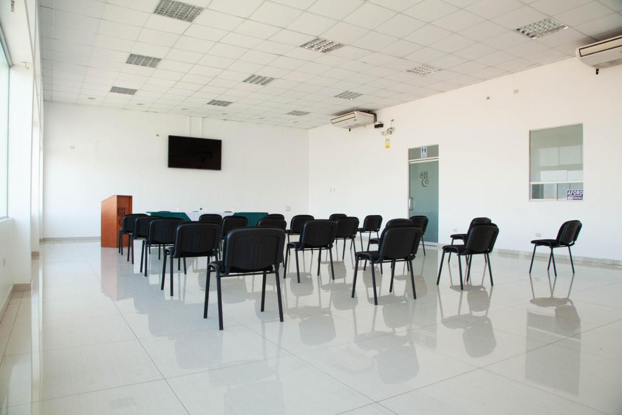 Holiday Suites Tacna Exteriér fotografie