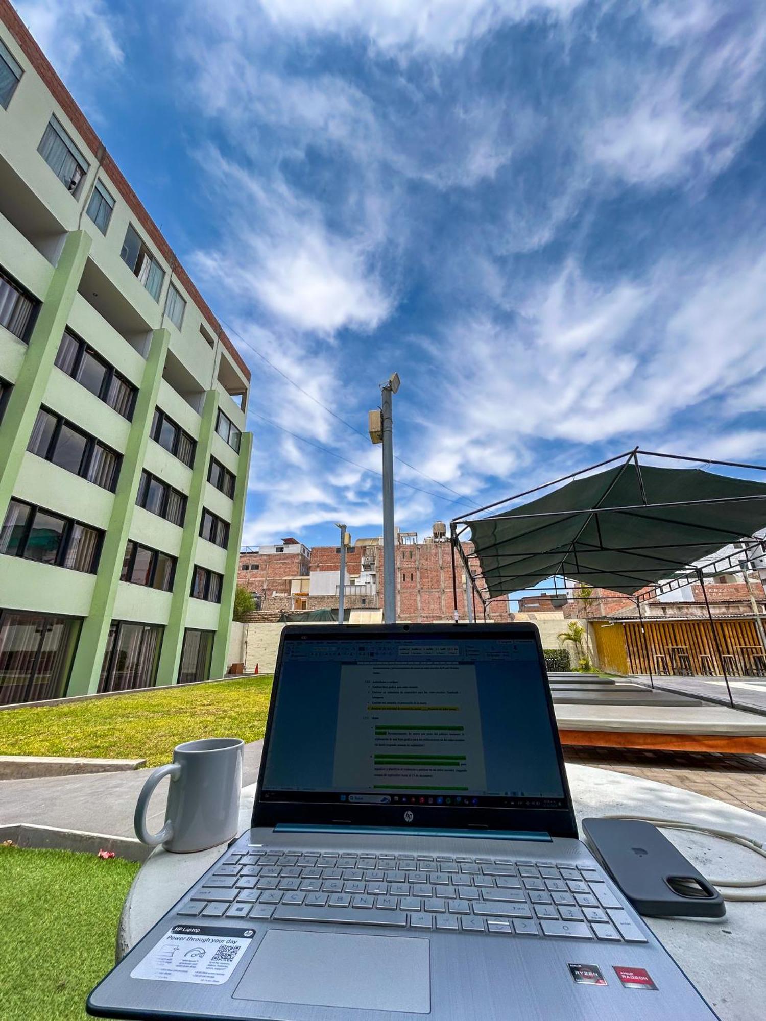 Holiday Suites Tacna Exteriér fotografie